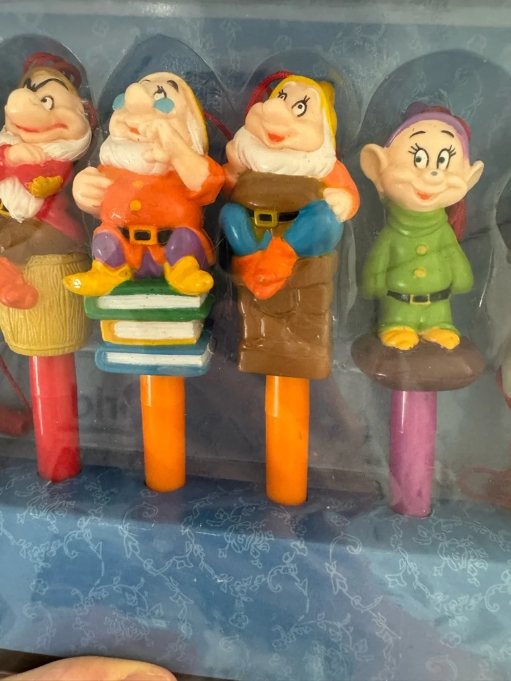 RARE Vintage Disney Snow White & the Seven Dwarfs 9-Piece Character Pen Set